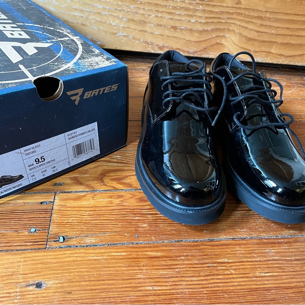 Bates Shiny Black Oxfords - NEW IN BOX